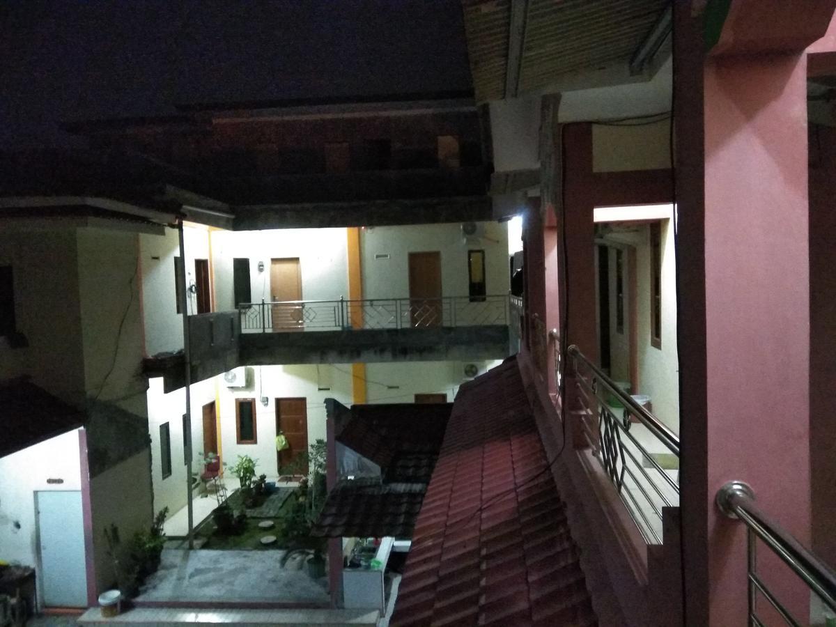 Pondok Cemara Hotel Medan Ngoại thất bức ảnh